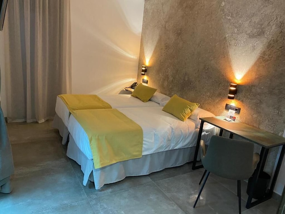 Hotel Angel 21/50