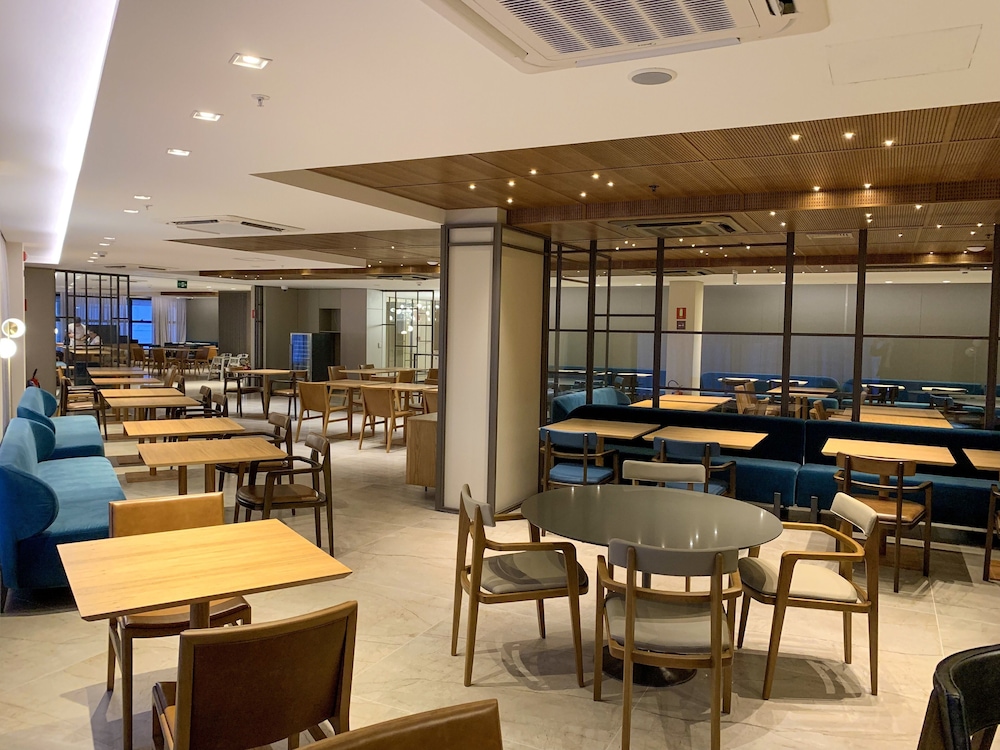Mercure Itajai Navegantes 36/50