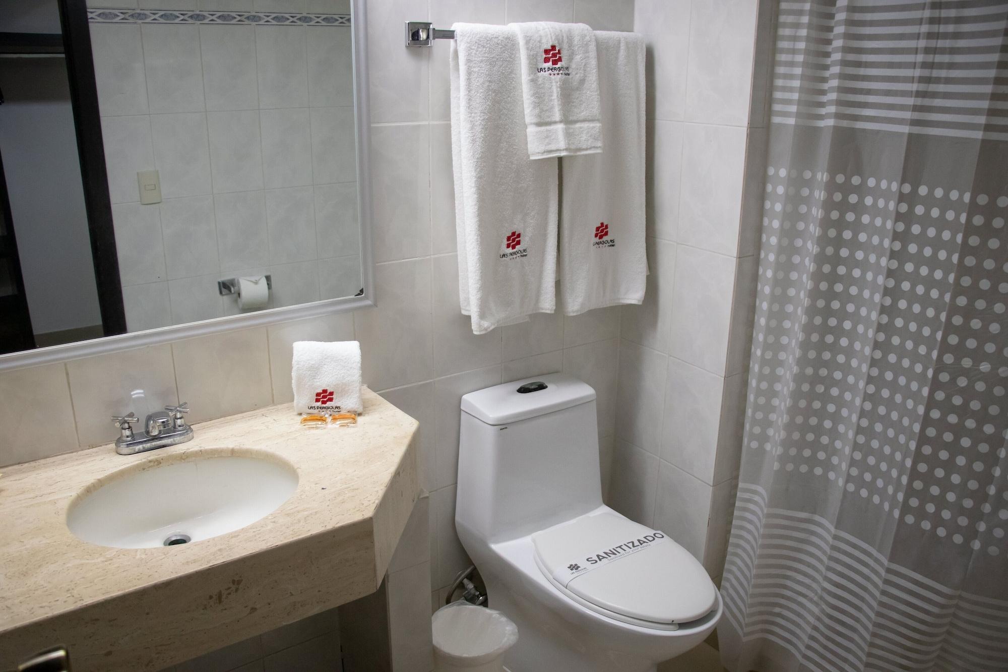 غرفة تنفيذية، Hotel Las Pergolas 3/4