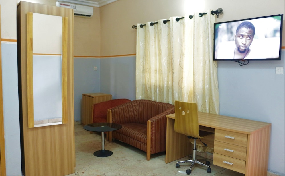Daneto Hotel 17/22