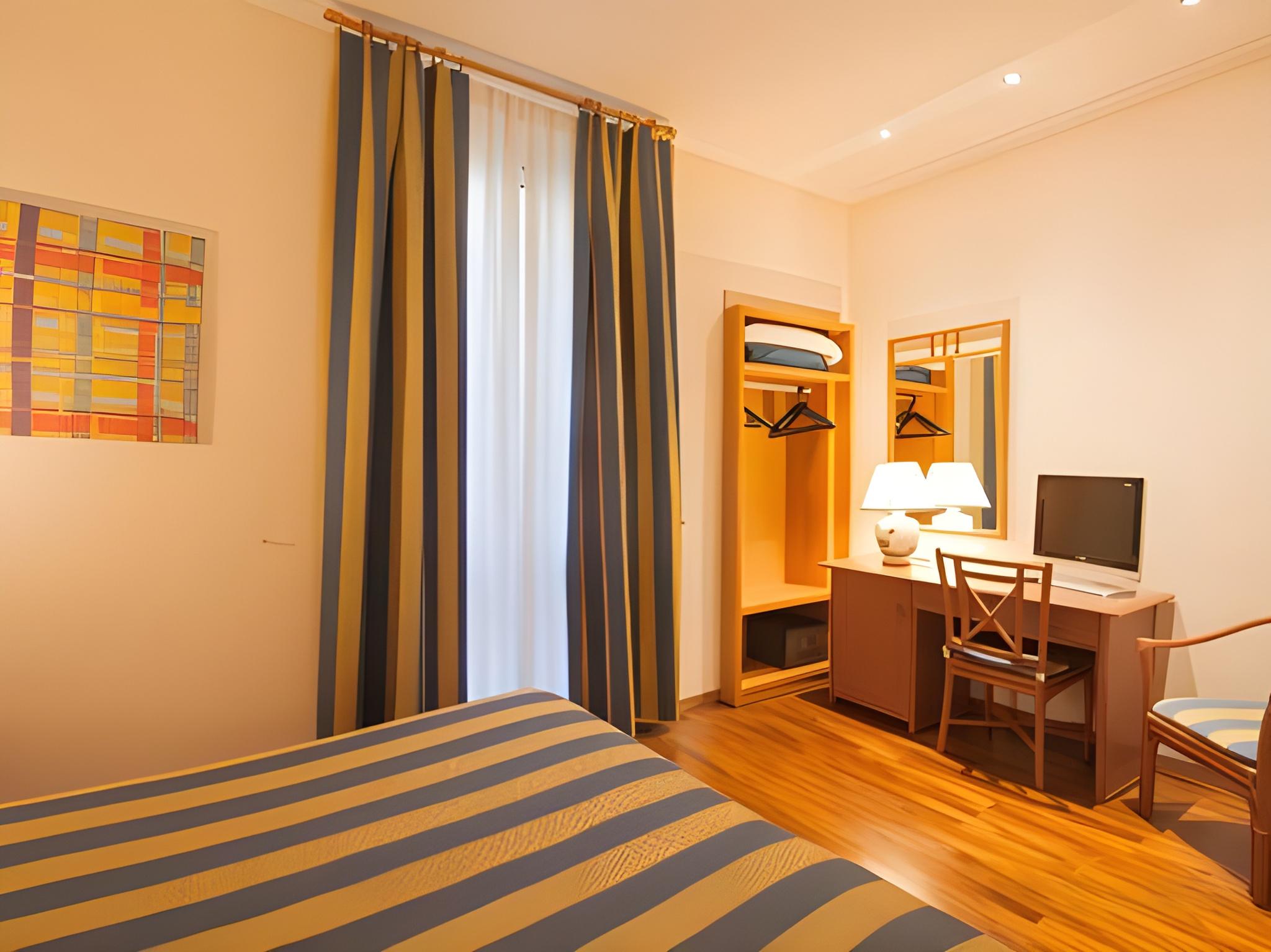 غرفة رباعية