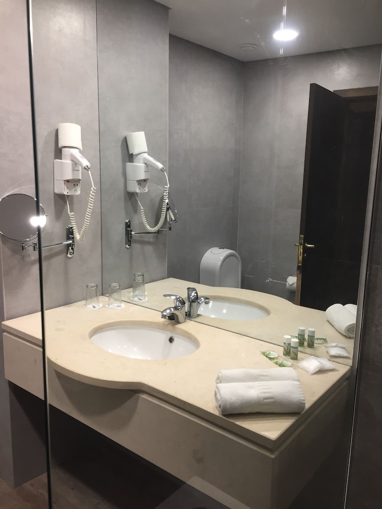 Hotel Euro Moniz 22/26