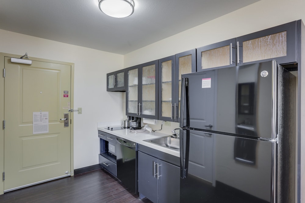 Candlewood Suites College Station At University 40/46