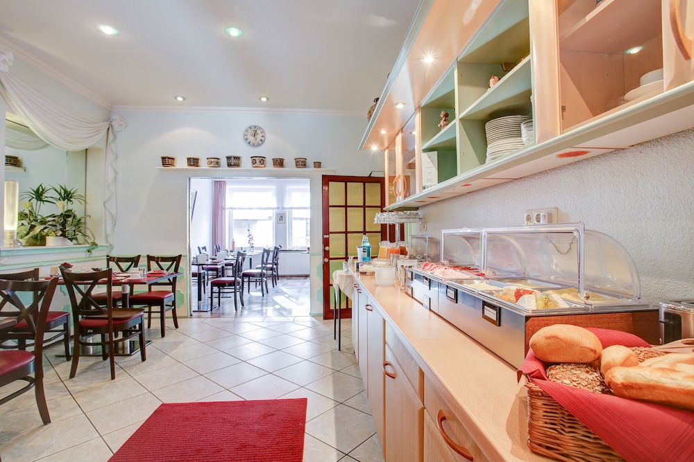 INA Hotel Consul 46/61