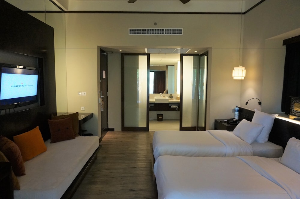 Novotel Lombok Resort and Villas 31/80