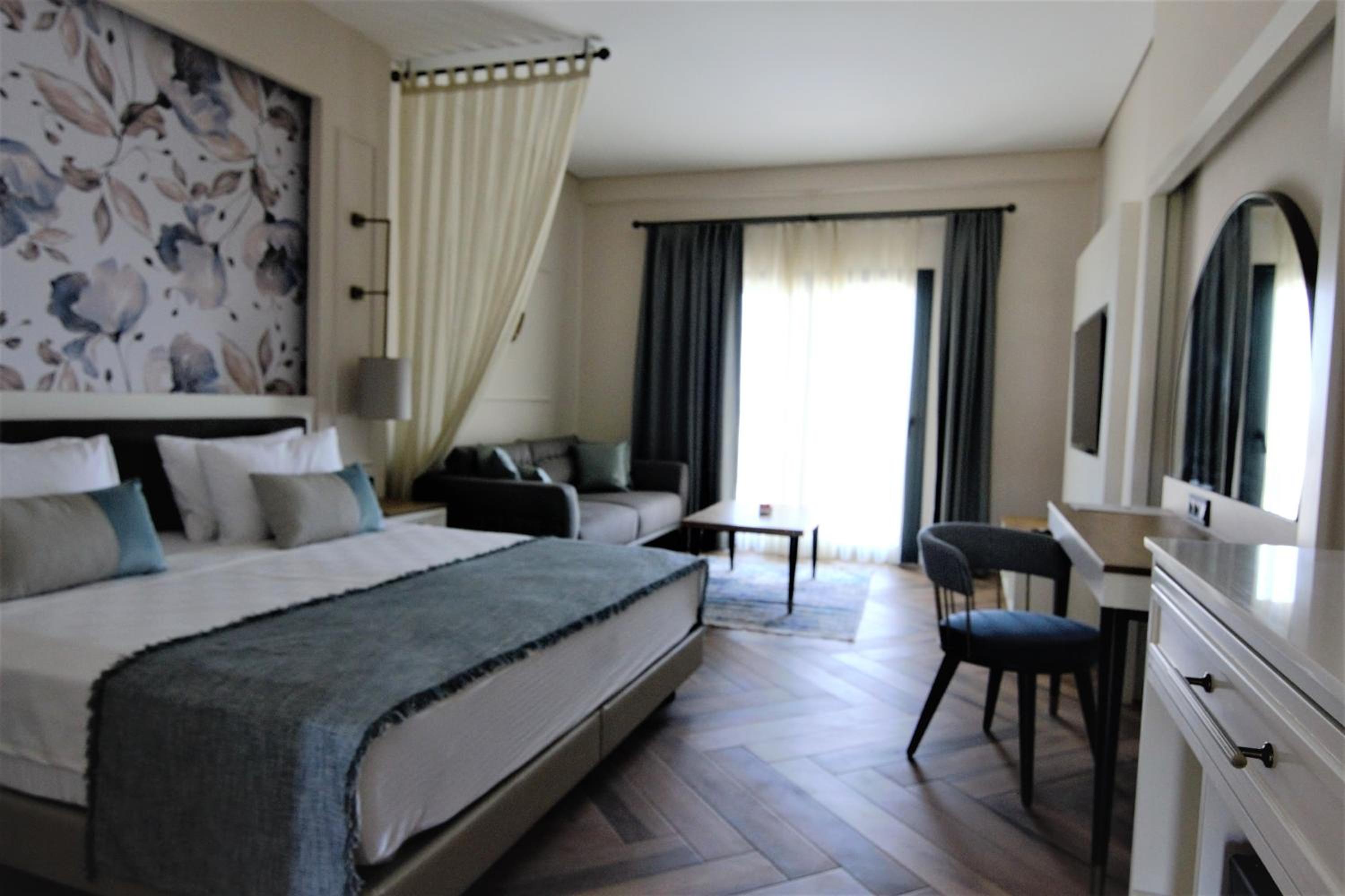 SUPERIOR, DOUBLE BED