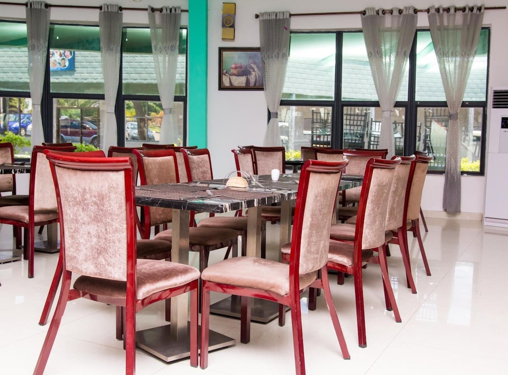 Mika Convention Center Meanwood 36/50