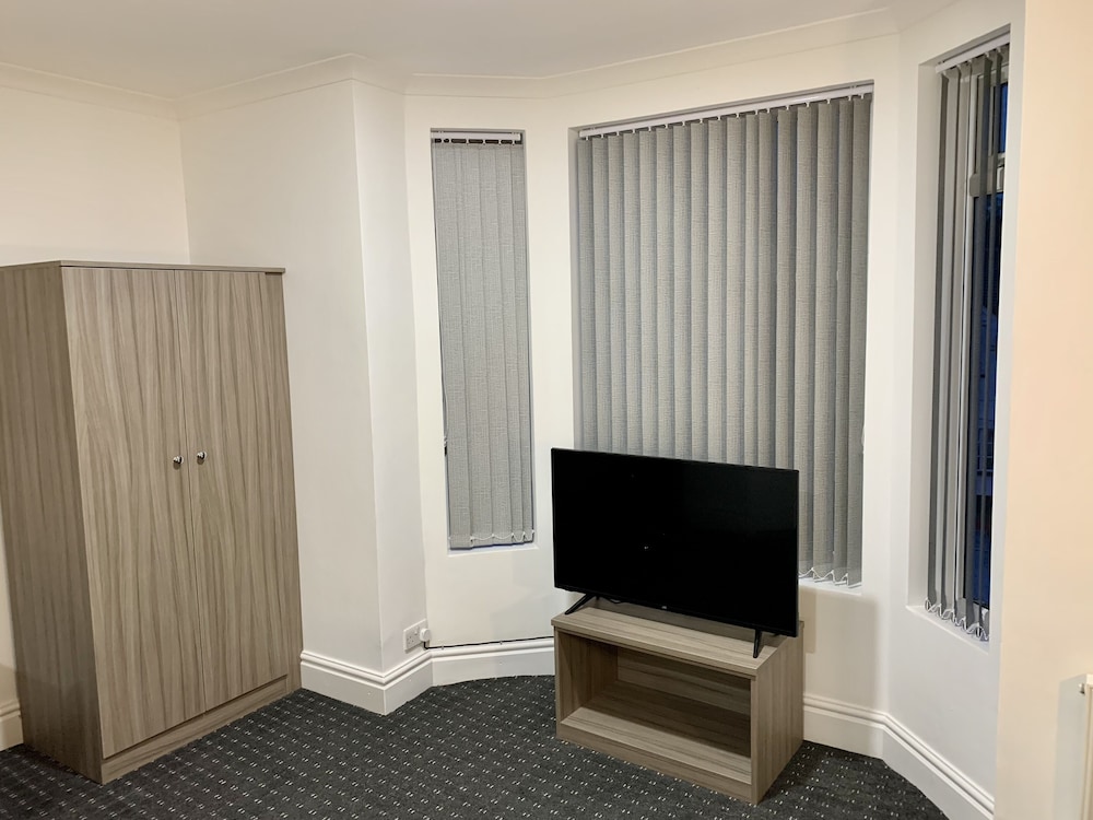 De Regency Style Hotel 24/28