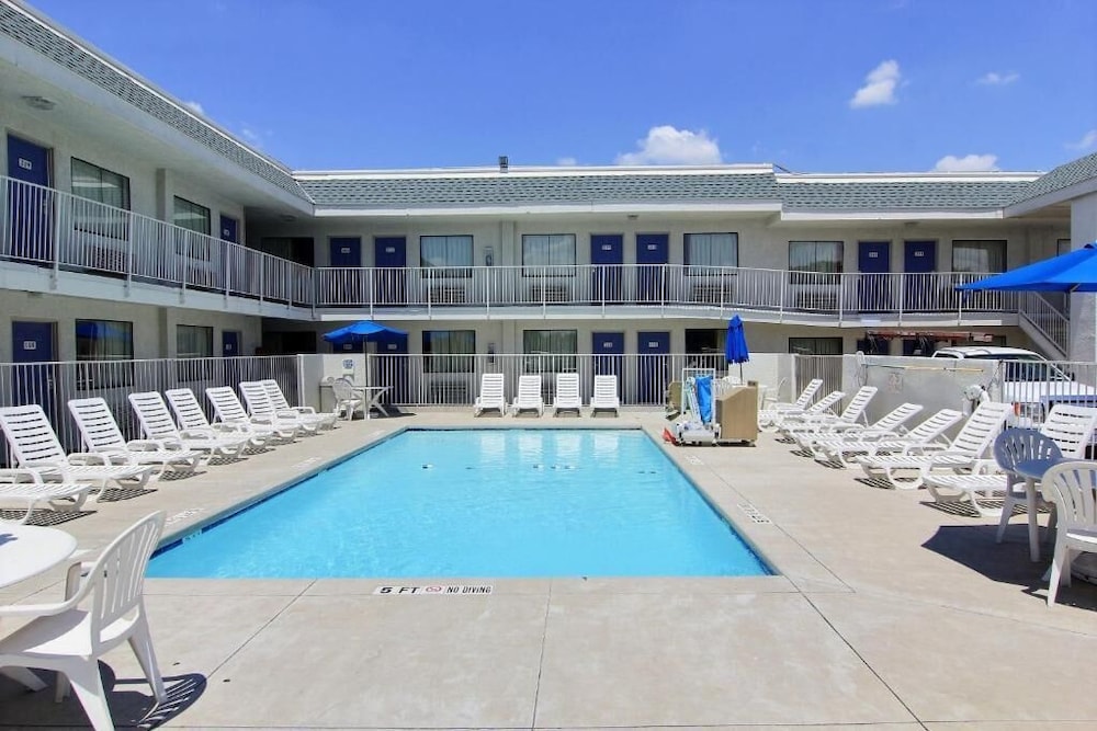 Motel6 Austin, TX 47/51