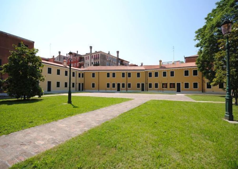 Alberghiera Venezia 25/28