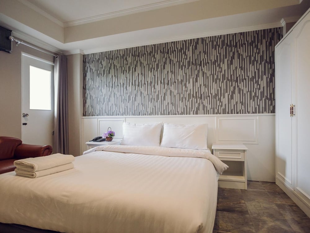 Chaipat Hotel 5/66