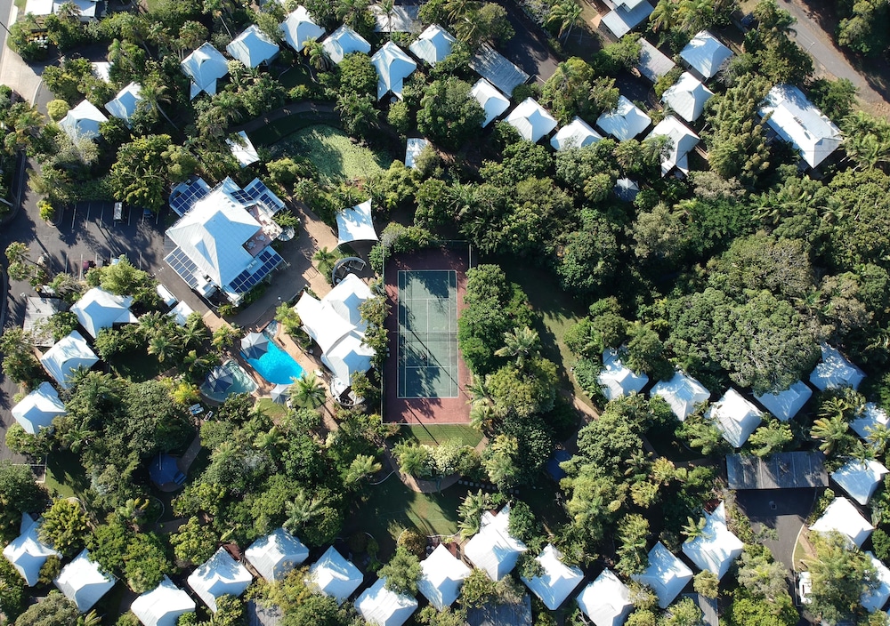 Kellys Beach Resort 45/49