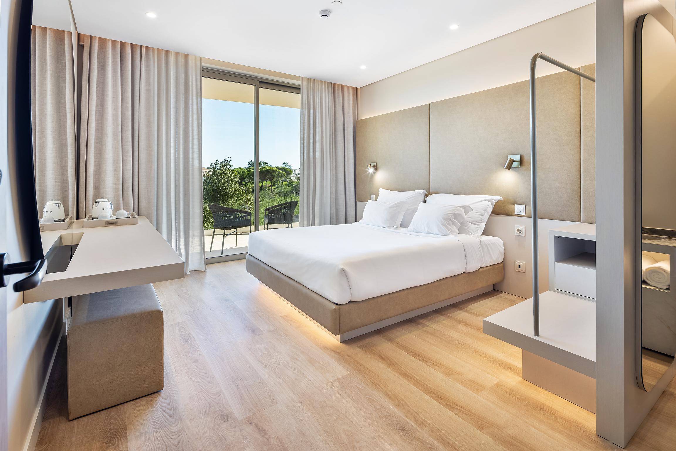 Room, Double or Twin Bed, Balcony or Terrace