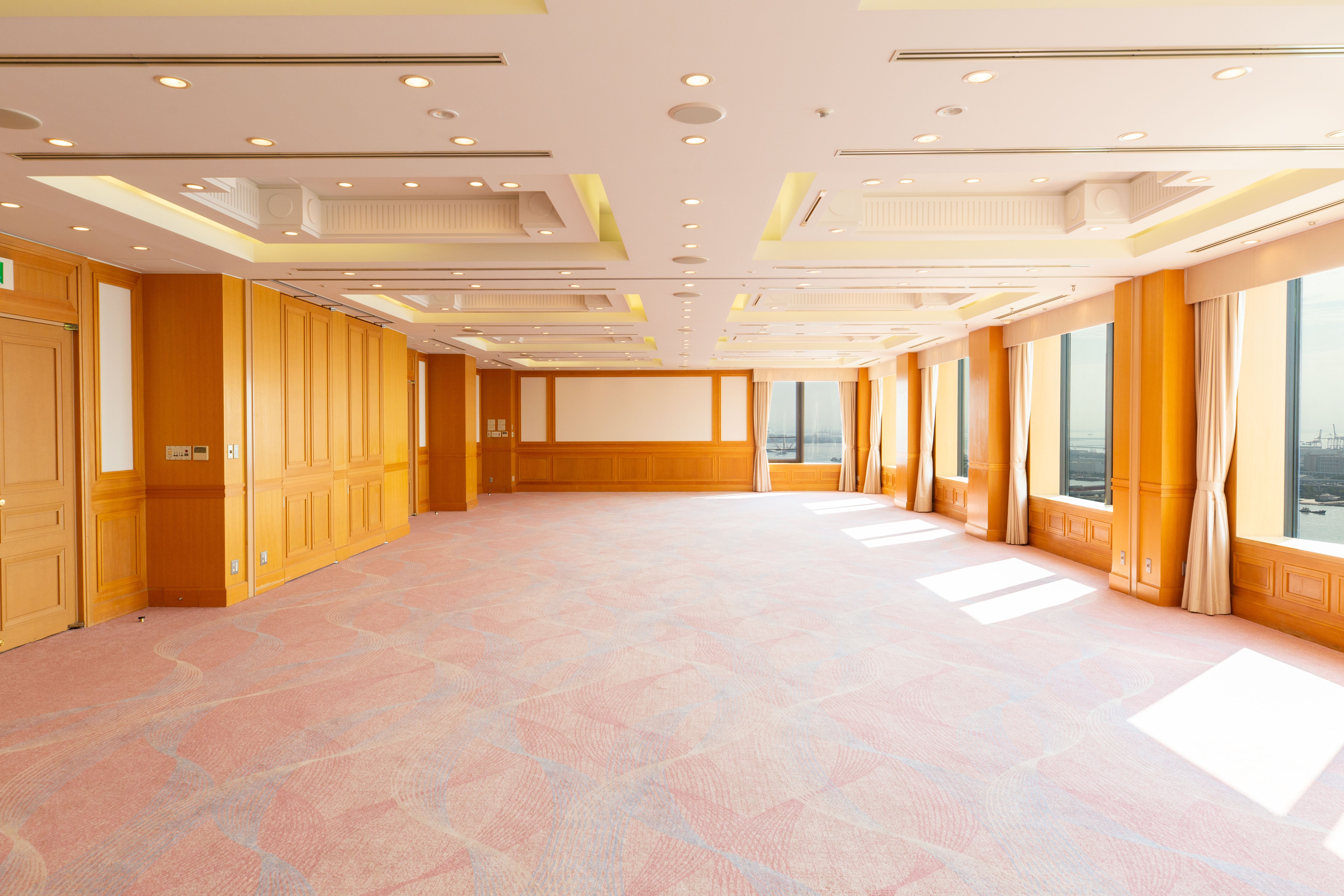 Hotel Okura Kobe 58/63