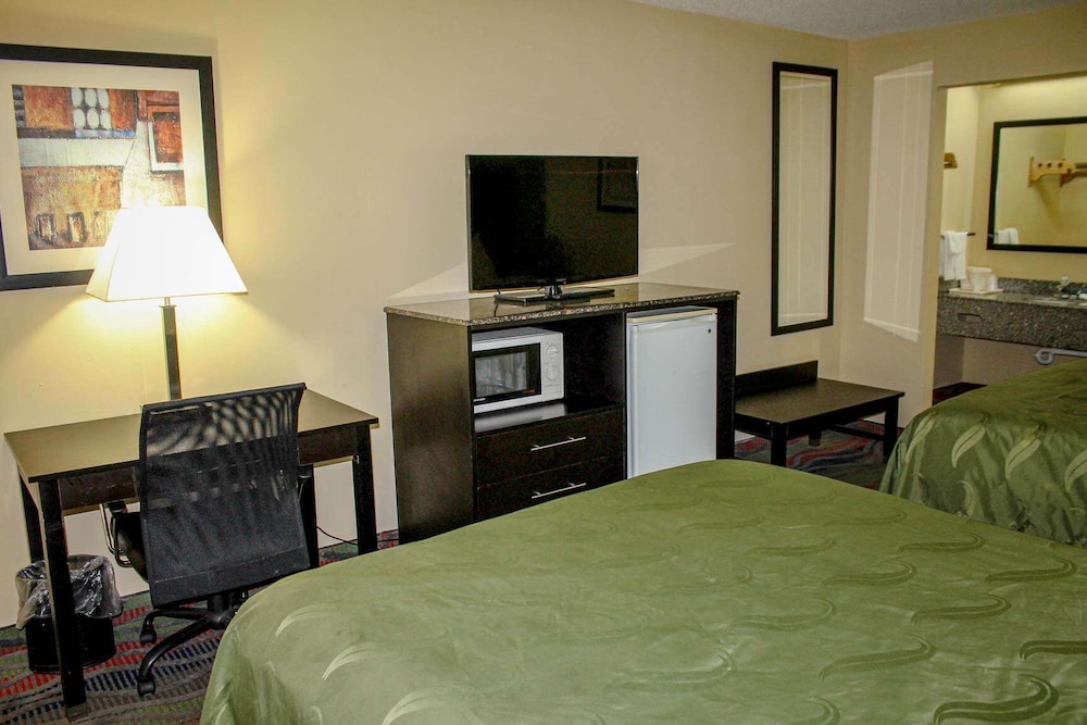 Motel6 Knoxville, TN - East 36/50