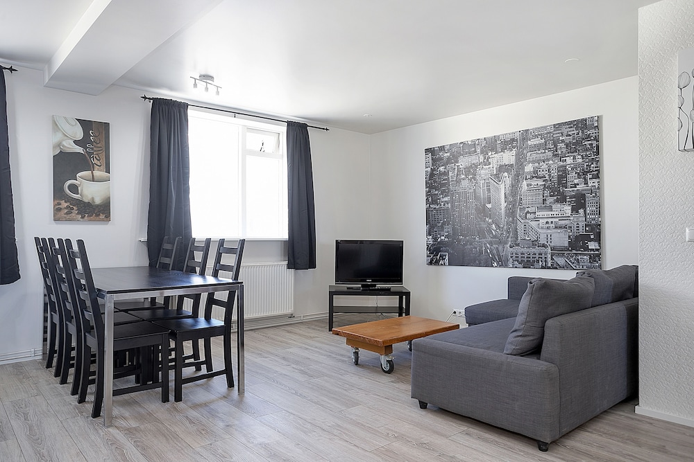 Einholt Apartments 31/50
