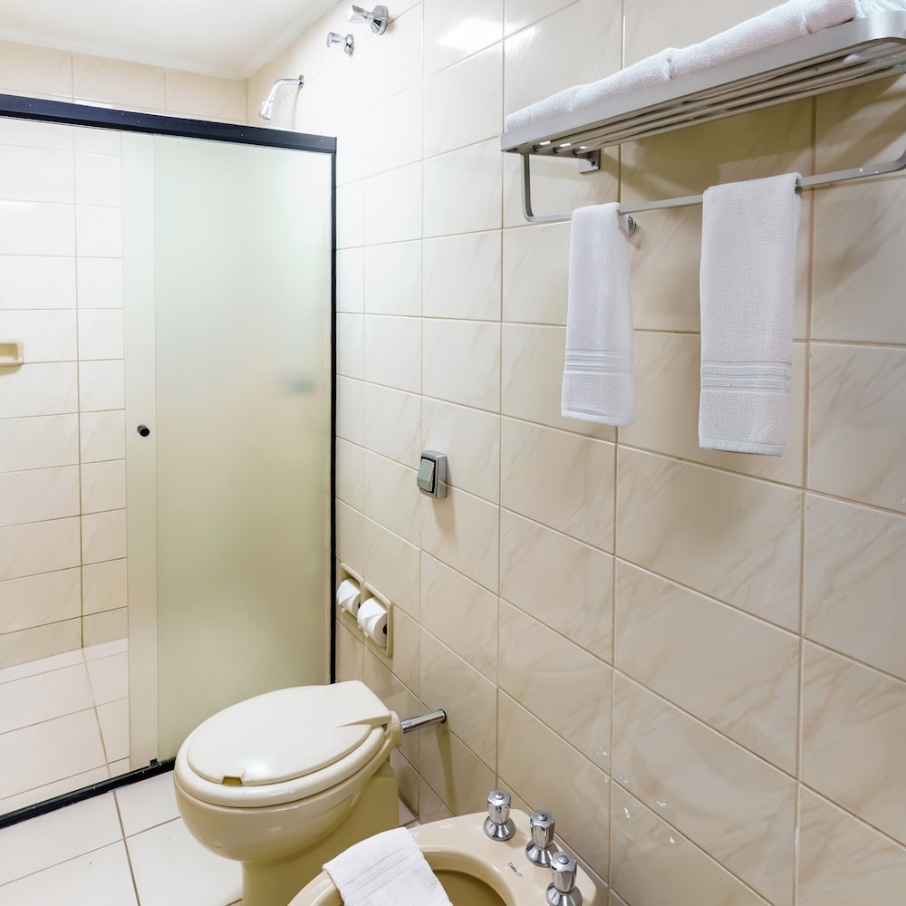 جناح سوبيريور بسريرين منفصلين مع أريكة، Hotel Augusta Boulevard 7/7