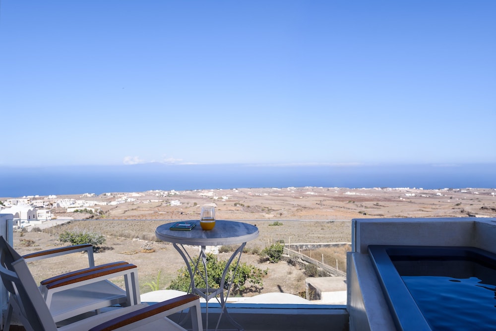 Muses Cycladic Suites 69/80