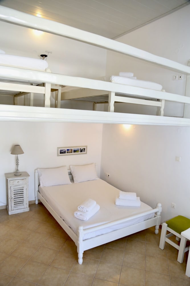 DUPLEX, MAISONETTE, DELUXE