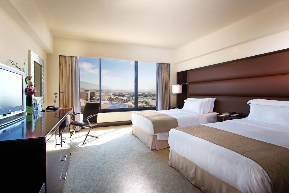 Intercontinental Abu Dhabi 24/72