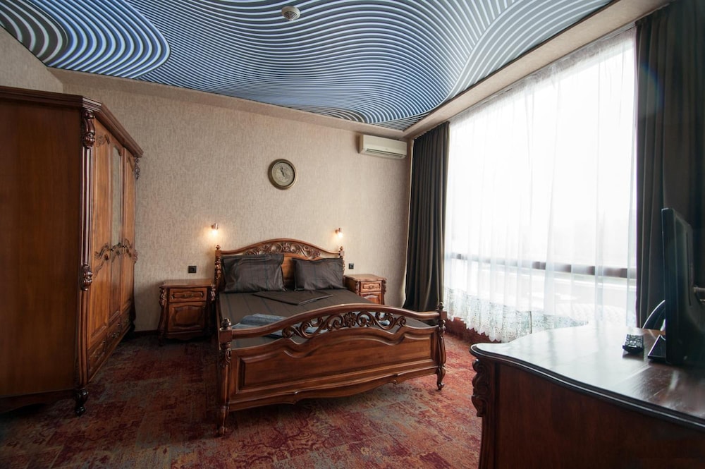 Hotel Mercury 20/46
