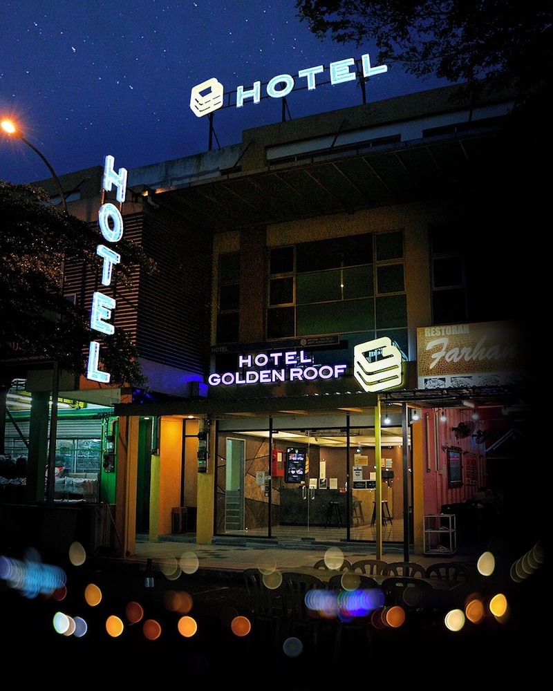 Swing & Pillows at Golden Roof Hotel Seri Iskandar, Ipoh 3/30