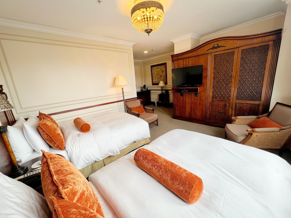Royal, Suite, Twin Beds, Courtyard Area