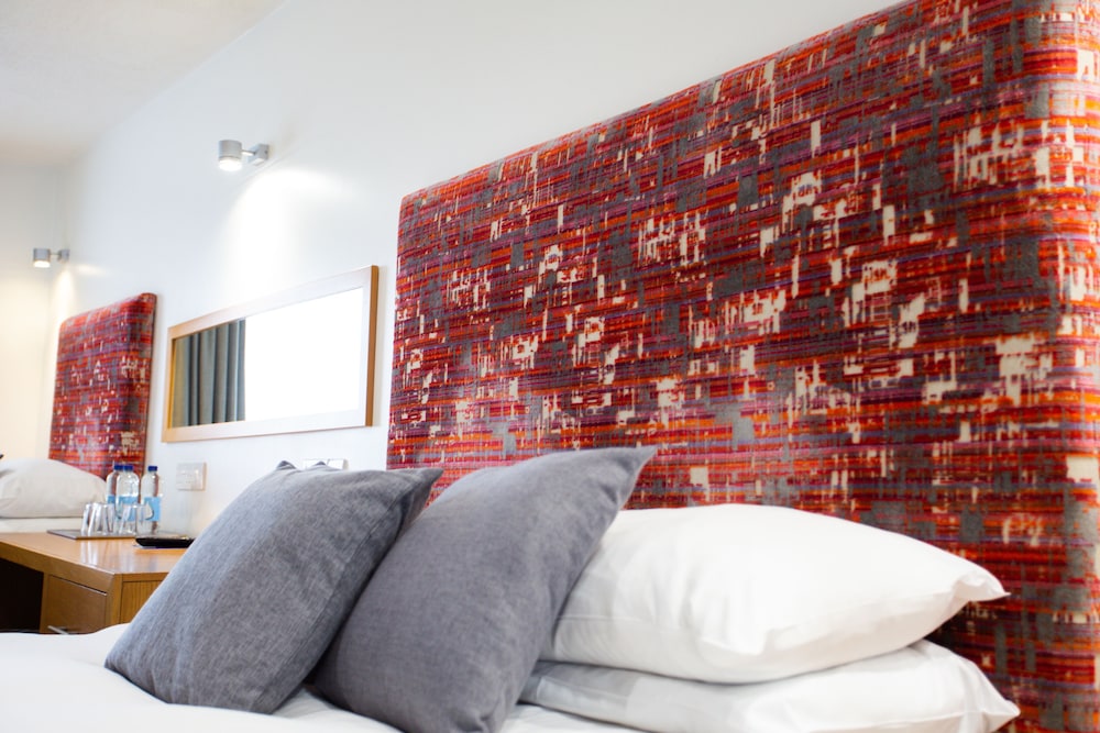 Mannings Hotel 45/54
