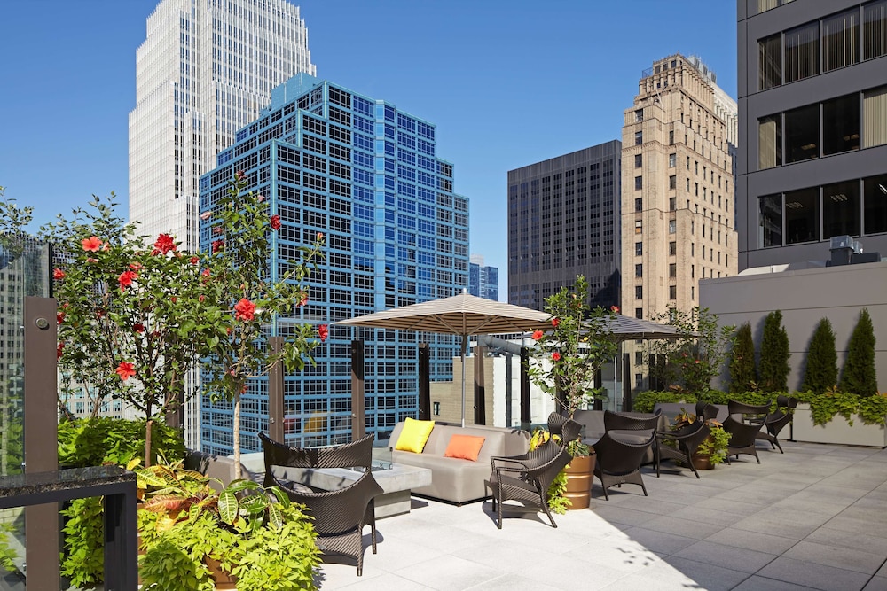 Hyatt Centric The Loop Chicago 75/79