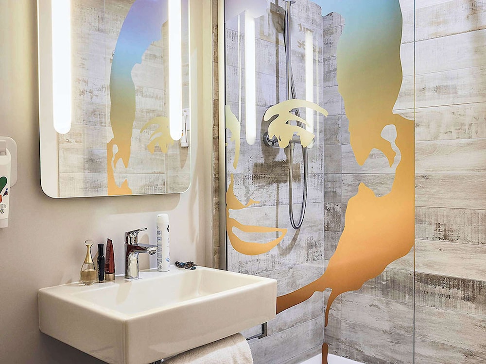 Ibis Styles Hyeres Rooftop & Spa 38/38