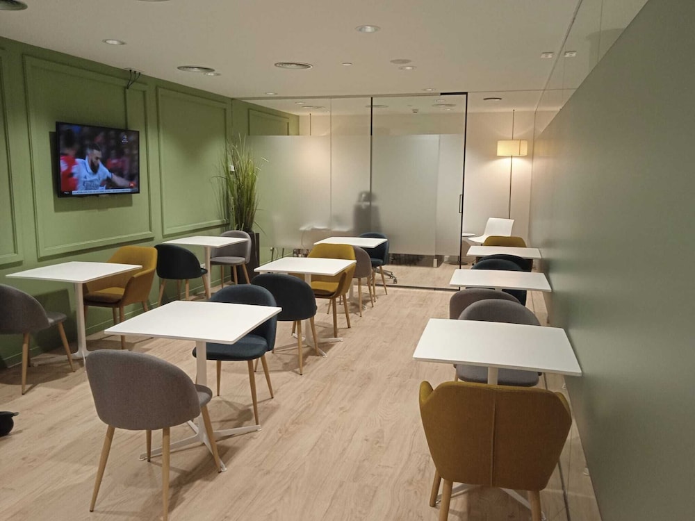 Air Rooms Madrid Airport By Premium Traveller 44/53