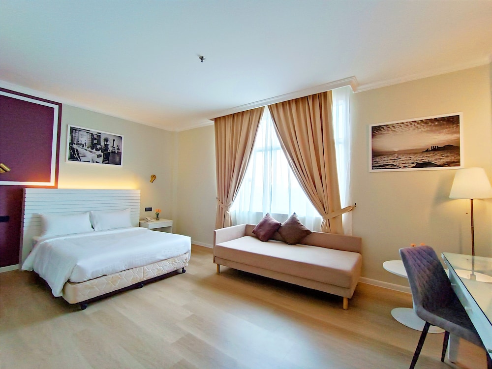SUPERIOR, DOUBLE BED