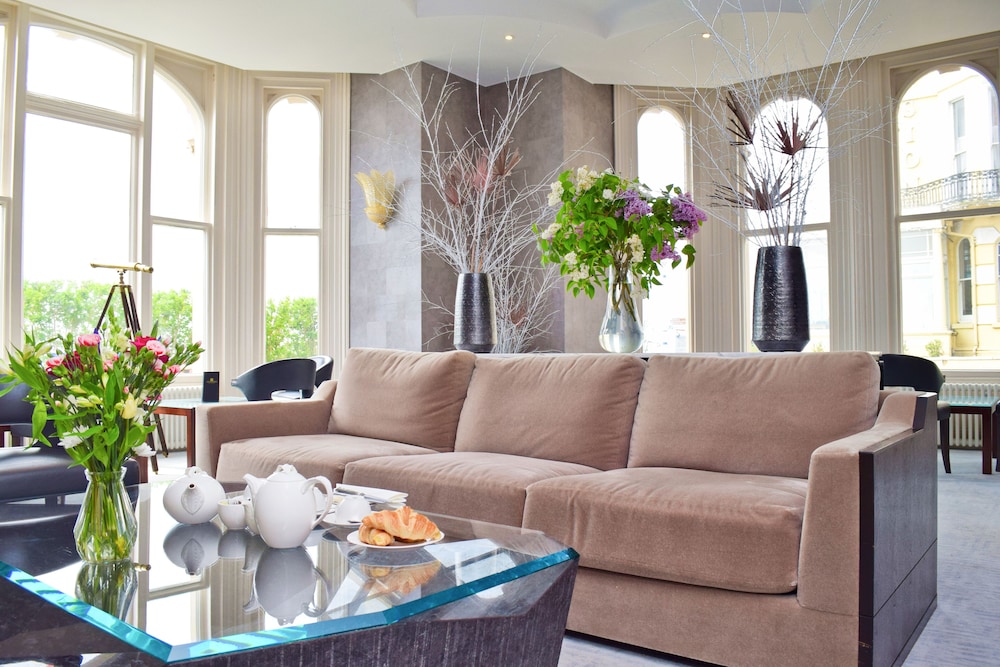 The Chatsworth Hotel 30/50