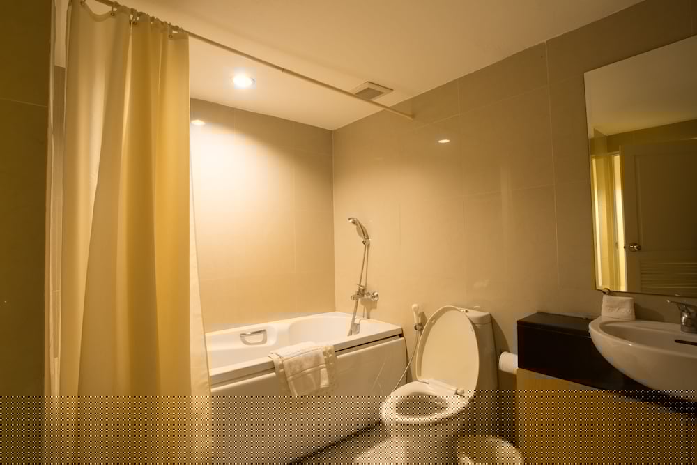 Hope Land Hotel Sukhumvit 24 21/54