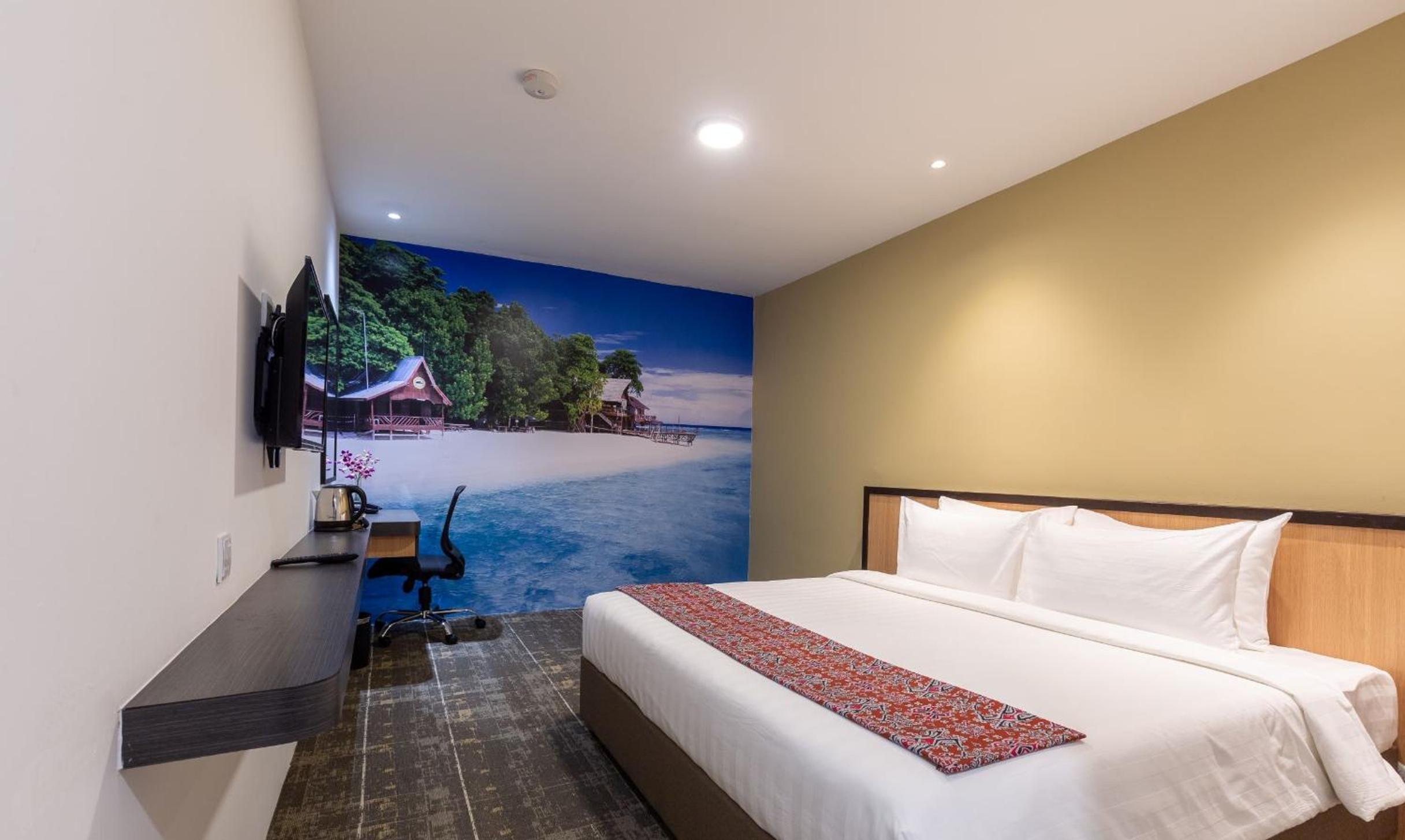 Standard, King Bed, No Window