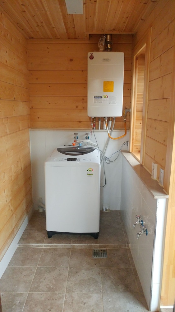 Daegwallyeong Solbawee Log-Housing Pension 3/22