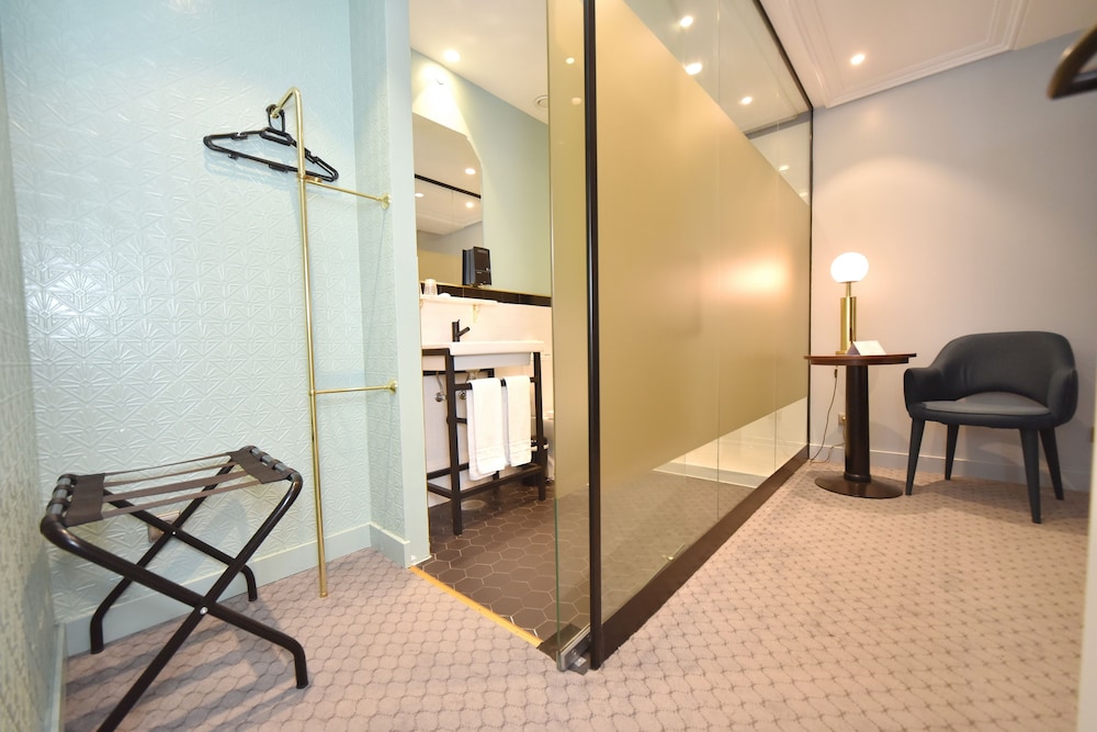 THE LIFT BOUTIQUE HOTEL 42/81