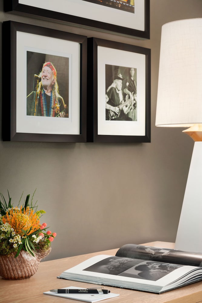 Cotton House Cleveland A Tribute Portfolio Hotel 24/55