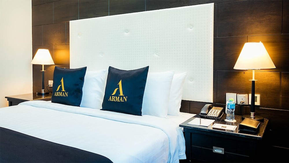 Arman Hotel 20/50