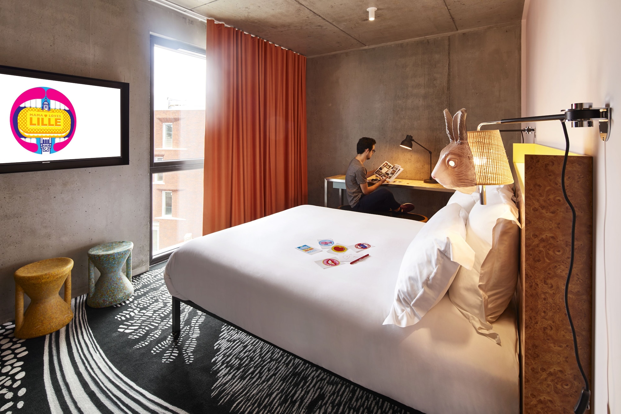 MAMA, MEDIUM, DOUBLE BED