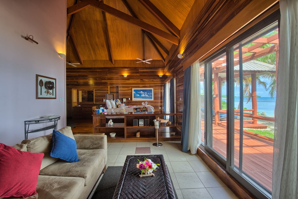 Mana Island Resort 48/78