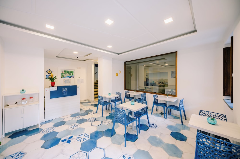 Costa Blu 42/50