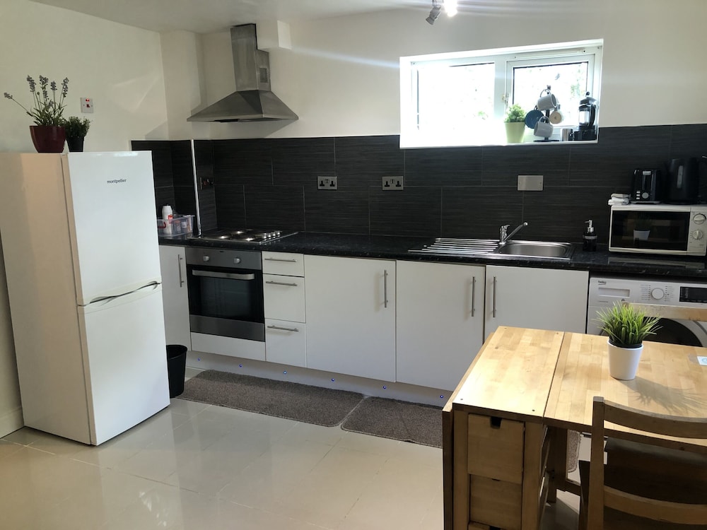 Apple House Guest House Heathrow Airport 3/31