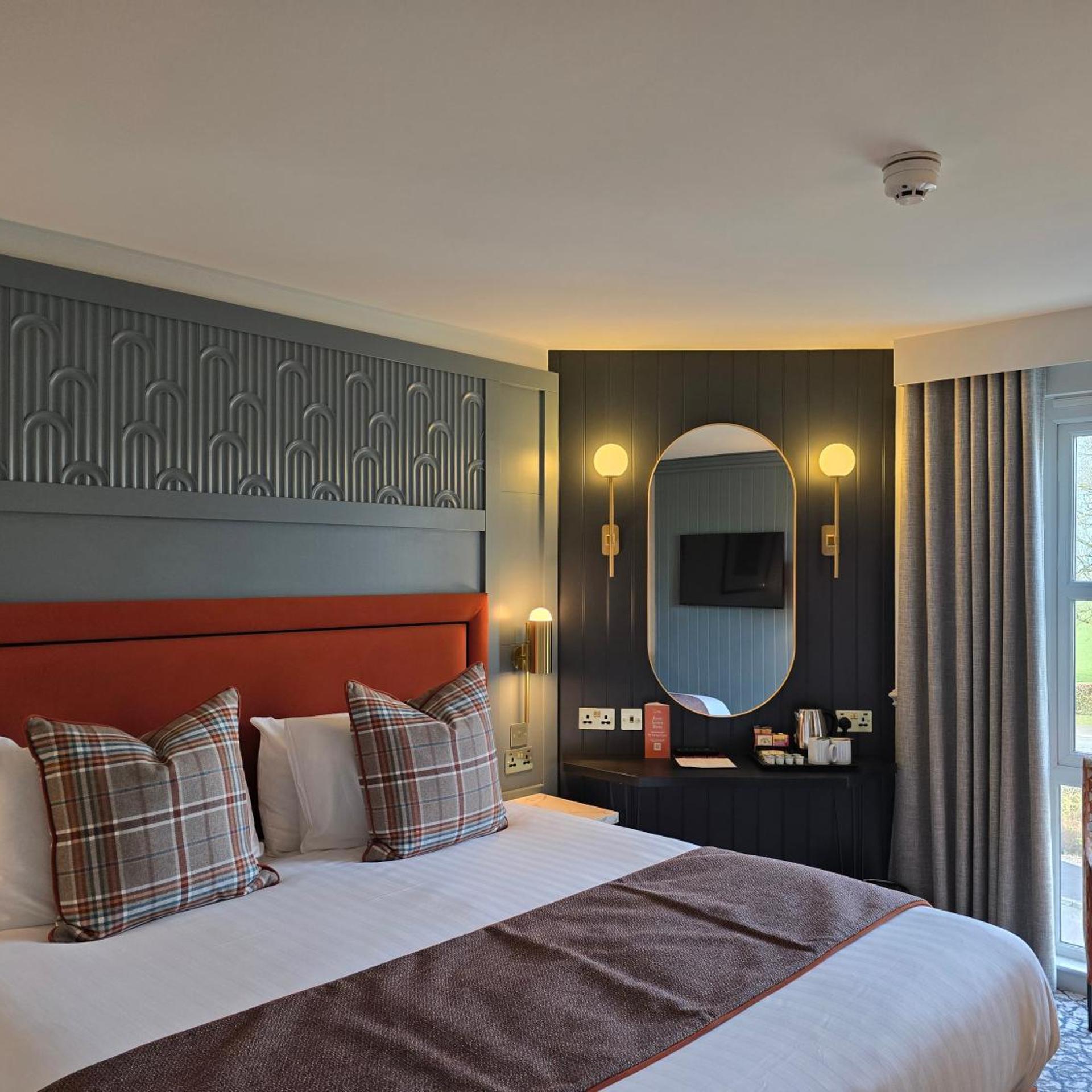 Room, Double or Twin Bed, Accessible