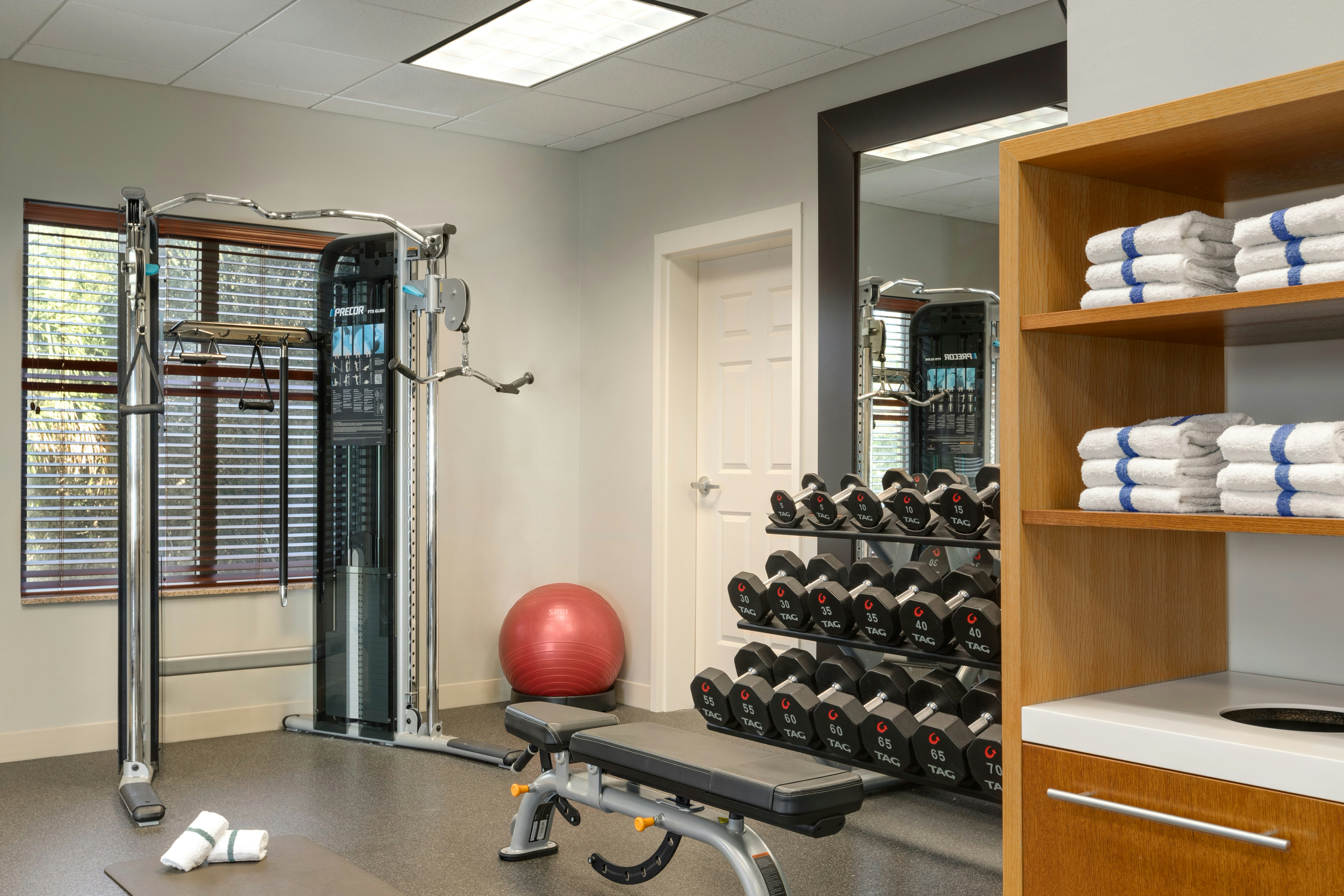 Hilton Garden Inn Fort Myers Airport/FGCU 10/36