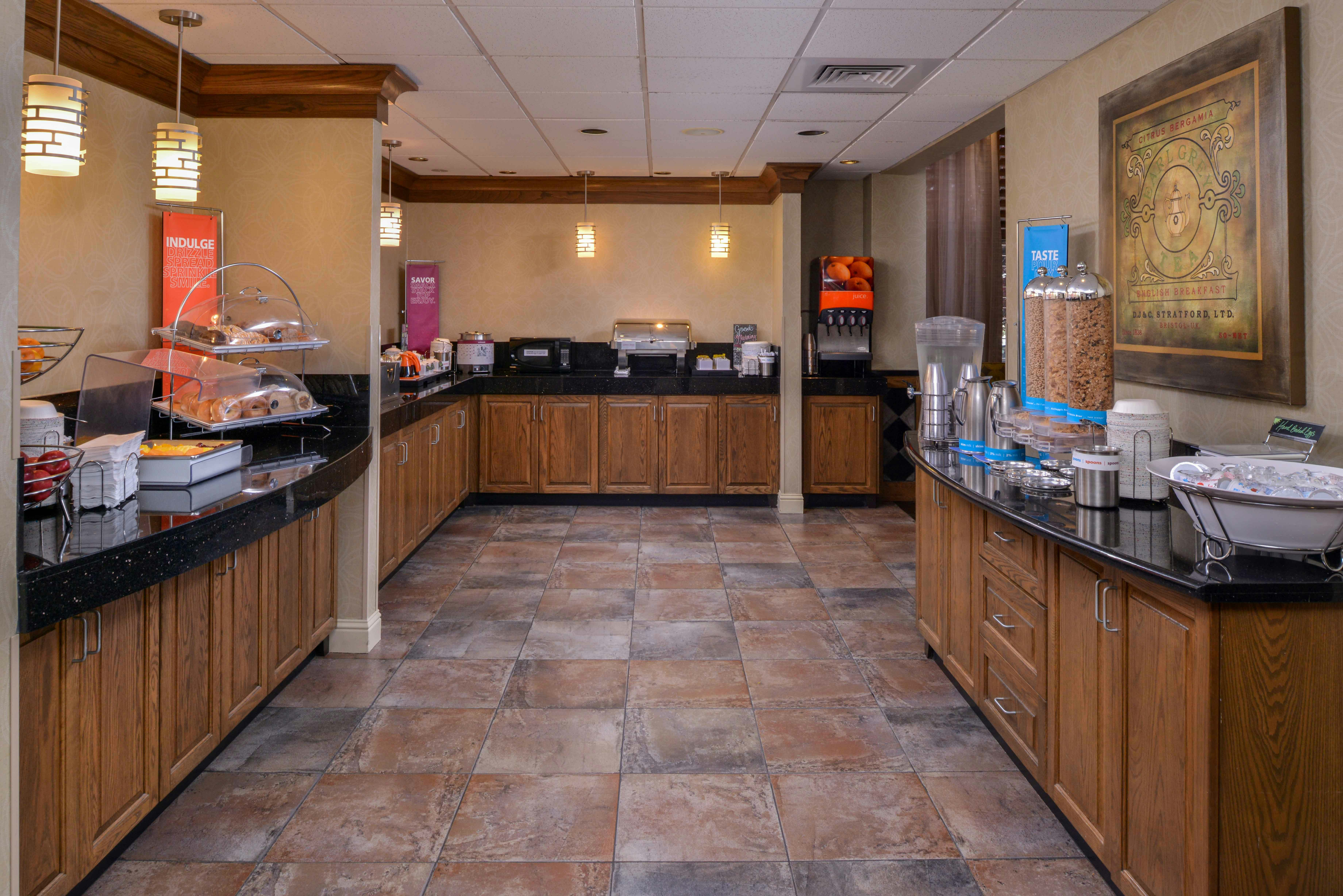 Hampton Inn Suites Carson City 10/56