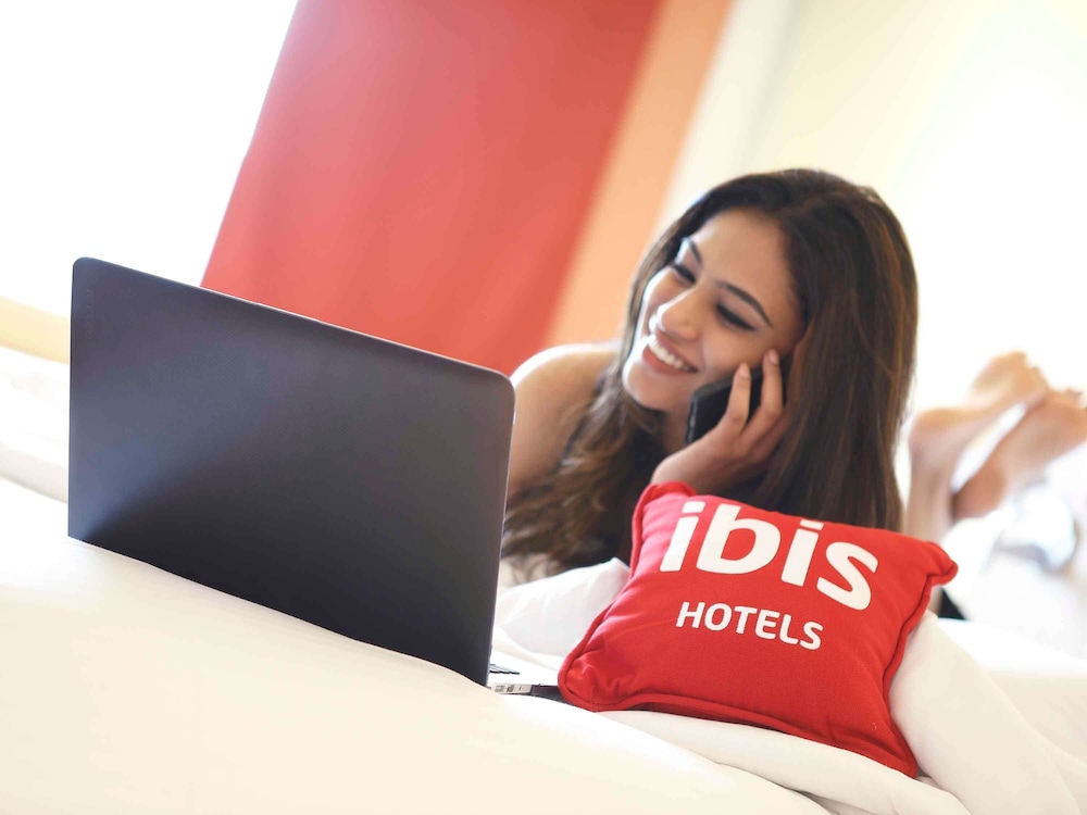 IBIS HYDERABAD HITEC CITY 62/70