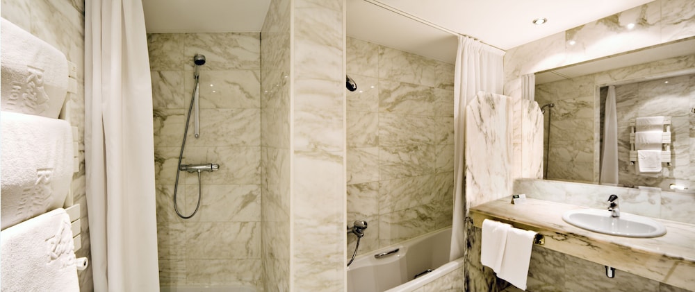 Hotel Rutllan & Spa 34/36