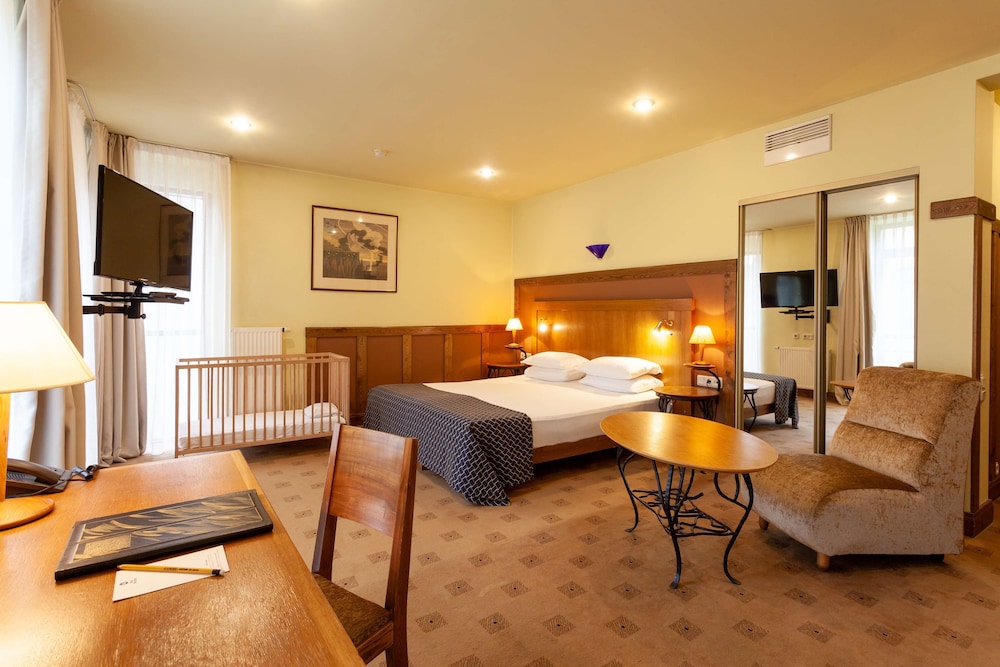 Best Western Santakos Hotel 37/44