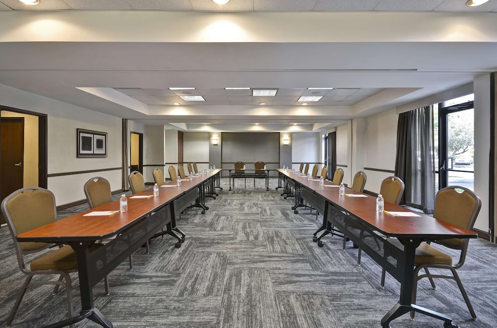 Hyatt Place Miami Airport West Doral 19/29